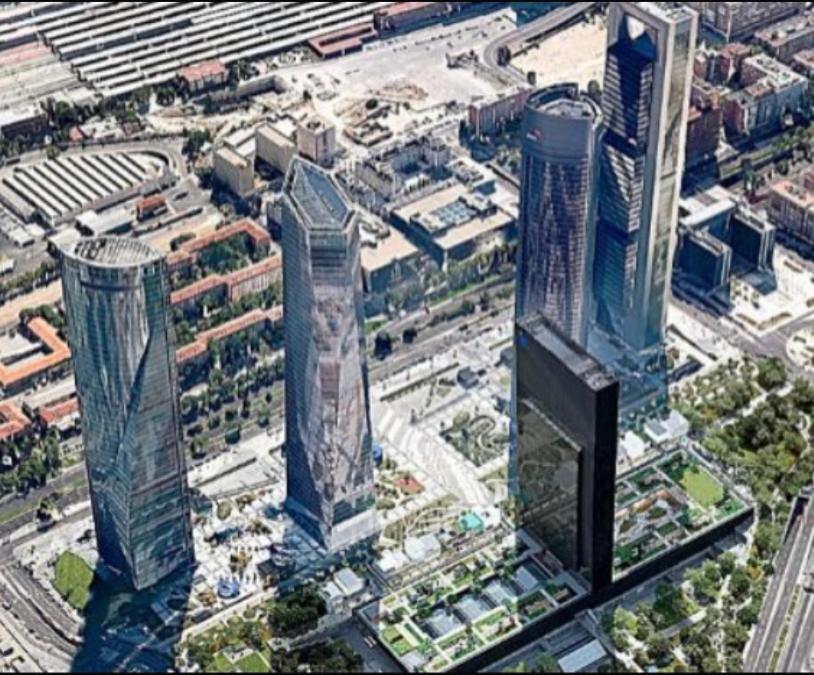 Chamartin De Frente A 4 Torres Madri Exterior foto